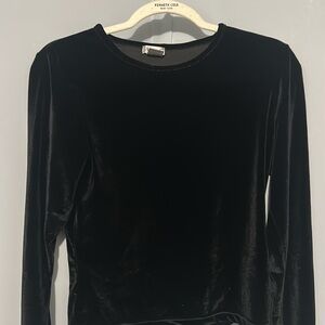 Airport Women's Black Velvet Long Sleeve Top